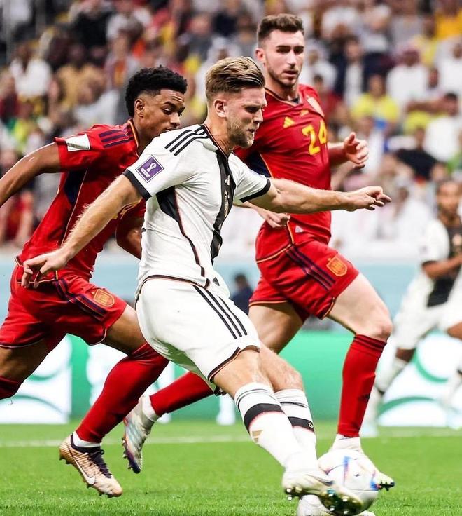 米体：阿莱格里或因言语攻击那不勒斯助教，遭罚款或停赛处罚（米体：阿莱格里疑因言语冒犯那不勒斯助教，恐遭罚款或禁赛）