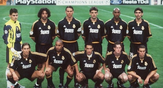 诺里斯与幸运符Amelia炸鸡店约会获F1冠军