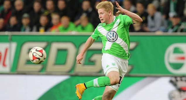 足球曼城后防核心伤缺三周，赛程压力巨大（曼城后防中坚伤停三周，密集赛程压力陡增）