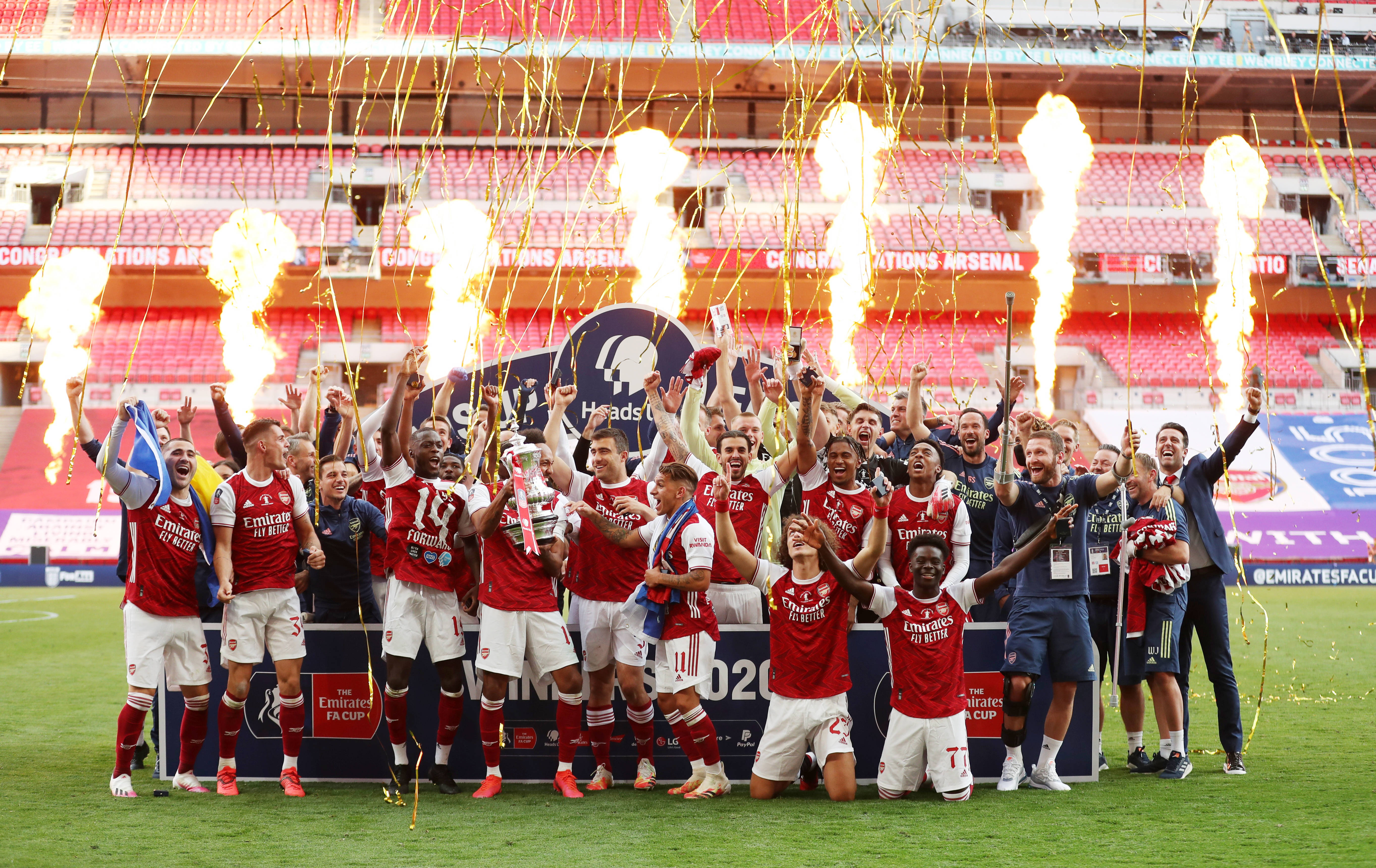 图雷怒喷瓜帅：他不是男人是毒蛇，把我当垃圾还不想我离队