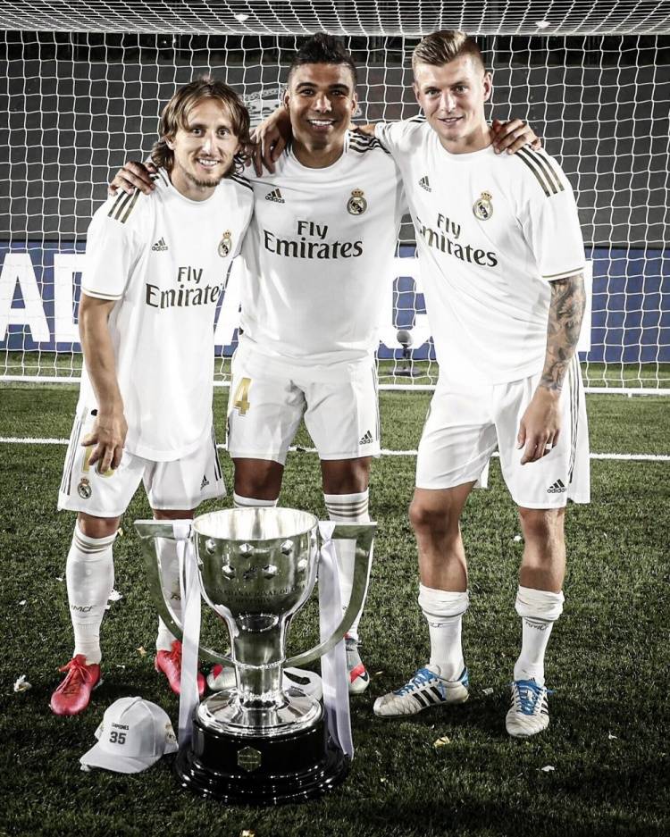 进球击溃利物浦！吉布斯·怀特生涯首次连续3场英超进球（吉布斯·怀特英超生涯首次三连斩，进球重创利物浦）