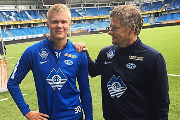 葡萄牙迎晋级关键战，C罗晒图助威：为了葡萄牙而战