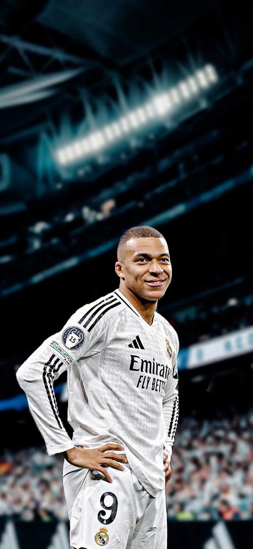 曼联、利物浦近五轮各1胜，英超积分榜曼联积22分，领先利物浦。