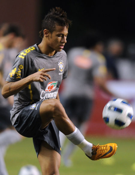 斯基拉：利雅得胜利向布罗佐维奇提供续约合同，但未达成协议（斯基拉：利雅得胜利向布罗佐维奇开出续约提案，双方尚未谈拢）