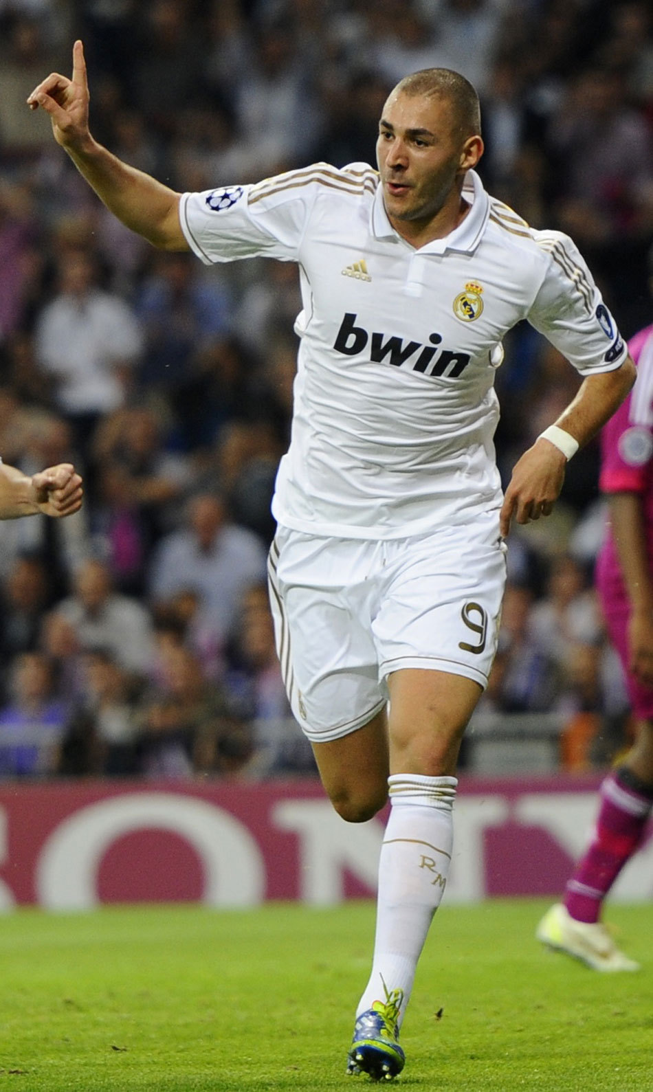 德拉富恩特：乌奈-西蒙明天能上，我们会派上最好的阵容