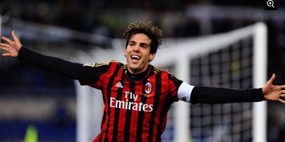 至少缺席三个月！国米官方：邓弗里斯已接受左脚踝稳定手术（国米官宣邓弗里斯接受左踝稳定手术，至少休战三个月）