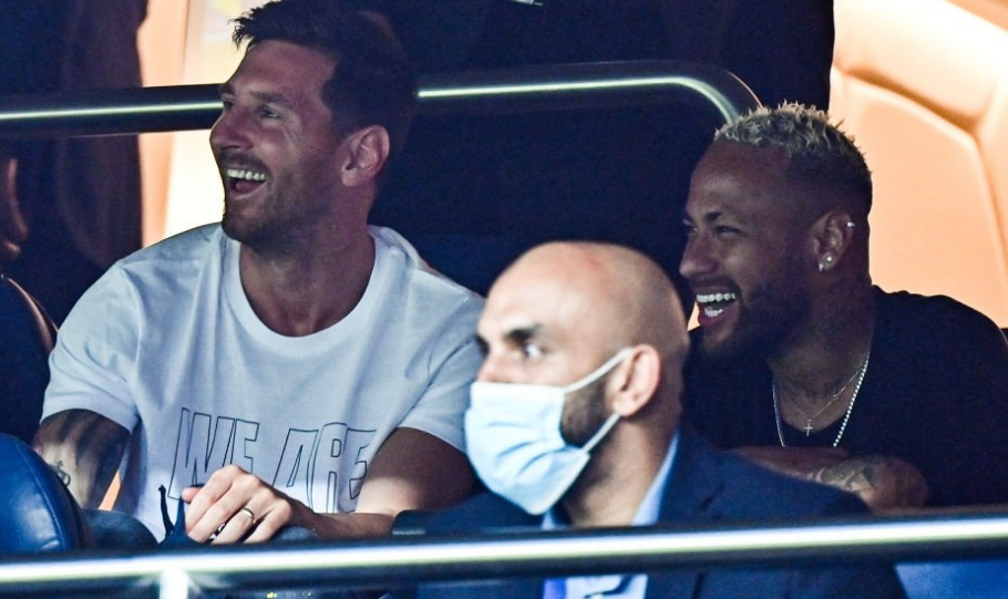 弗拉霍维奇在尤文前20场欧冠打入9球，仅次于C罗和伊瓜因