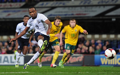 贝蒂斯主席：佩莱格里尼会续约一年，冬窗球队需要继续补强